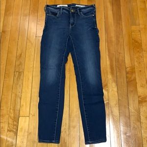 Pilcro “serif” size 26 jeans